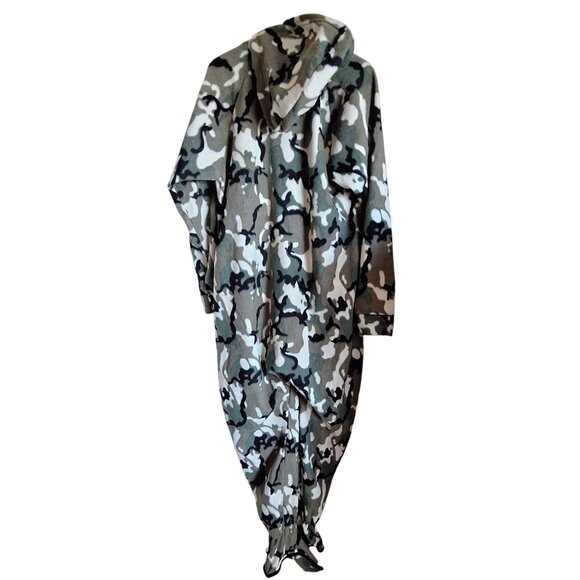 Adult Fleece Camouflage Hooded Onesie Pajamas, Snug As A Bug Large - Picture 2 of 9